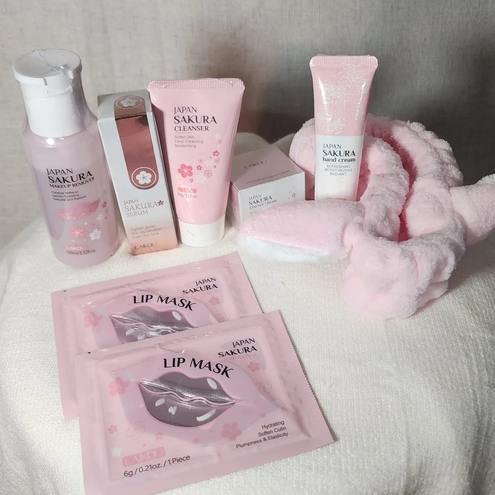 Sakura Pink Face Mask Set